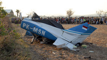 Pesawat Latih Jatuh di Sumenep, Pilot Tewas