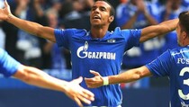 Tundukkan Dortmund, Schalke Naik ke Papan Tengah