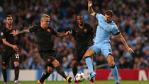 Roma Curi Poin di Kandang Manchester City