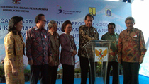 Meski Ganti Pemerintahan, Pembangunan 