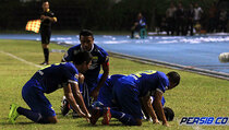 Seru, Persib Bungkam Mitra Kukar 3-2