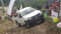 Perkenalkan All New Triton, Mitsubishi Gelar Klinik Berkendara