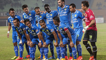 Persib Menang Telak dalam Uji Coba