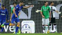 Babak I, Juventus Unggul 3-0