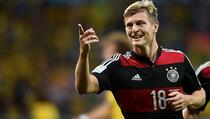 Kroos Bawa Jerman Kalahkan Spanyol