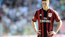 Ini Alasan Torres Tinggalkan Milan