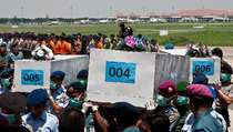  OJK Pantau Proses Klaim Asuransi Korban AirAsia QZ8501  