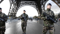 Guru Dipenggal di Paris Diduga Terkait Charlie Hebdo