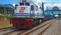 Kereta Barang Priok Siap Beroperasi Desember 2015