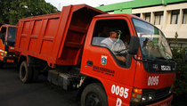 APBD DKI 2015 Belum Disahkan, Hibah 6 Truk Sampah ke Bekasi Tertunda