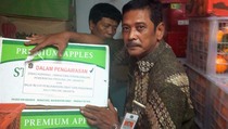 Apel Berbakteri Diperoleh Pedagang dari Malaysia