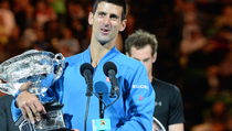 Djokovic Rebut Trofi Australia Terbuka dan Gelar Grand Slam ke-8