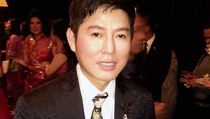 Eksplorasi Busana Tiongkok Sebastian Gunawan dalam 