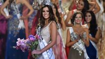 Pemberontak Kolombia Undang Miss Universe 2015 Bantu Perundingan Damai dengan Pemerintah