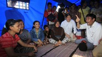 Wagub DKI Jakarta Tengok Pengungsi Banjir