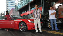 Mau Beli Ferrari 