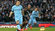 Penalti Aguero Tercepat Sejak 1994