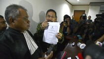 Eksepsi Bonaran Situmeang Ditolak