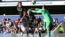 Dua Gol Kane Antar Spurs Dekati Zona Eropa