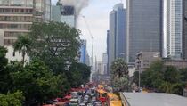 Wisma Kosgoro Terbakar, 1 Lajur Jalan MH Thamrin Ditutup