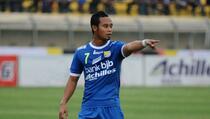 Hanya Imbang di Padang, Persib Gagal Geser PSM dari Puncak