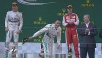 Hamilton Juara GP Tiongkok di Belakang 
