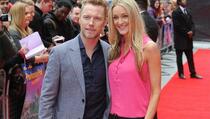 Ronan Keating Gelar Konser di Jakarta, Putri Ariani Jadi Bintang Tamu