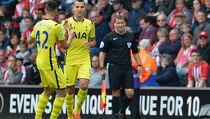Lamela Bawa Spurs Samakan Kedudukan