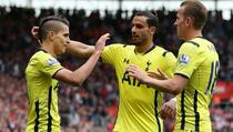 Gol Chadli Bawa Spurs Imbangi Soton