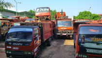 Setengah dari Truk Sampah di Jakarta Utara Rusak Berat