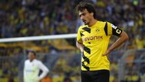 Ditolak Hummels, MU Bidik Bek Valencia