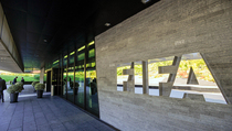 Blatter dan Platini Terancam Diskors FIFA Selama 90 Hari