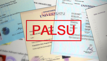 Mahasiswa Korban Kampus yang Dibekukan Akan Dipindahkan