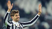 Dicuekin Spanyol, Llorente Tetap Tenang