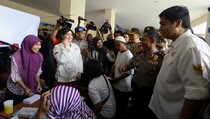 Bantuan Sembako Gratis untuk Warga Kampung Pulo di Rusun Jatinegara Barat 