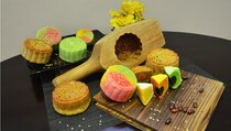 Grand Melia Undang Anak-anak Membuat “Mooncake”
