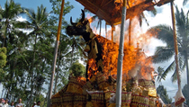 Upacara Ngaben di Bengkulu
