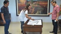 Doa Yatim Piatu Lintas Agama Buka Pameran Lukisan 