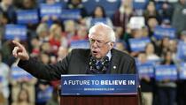 Kalahkan Clinton, Sanders Menang di Alaska dan Washington