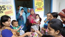 Sinarmas MSIG Life Menyerahkan Bantuan Paket Obat-obatan
