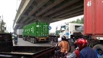 Arus Lalin di Cilincing Raya Padat di Akhir Pekan