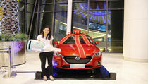 Belanja di Mall, Perempuan Ini Menangkan Hadiah Mobil