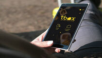 Aplikasi Tbox Permudah Pesan Antar Roti secara Online