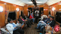 Rapat Santai ala Plt Gubernur DKI di Kereta Wisata
