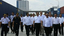 Menko Maritim Tinjau Tanjung Priok