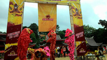 Mengemas Kemeriahan Imlek Lewat Pertandingan Barongsai