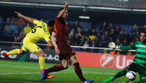 Dzeko Cemerlang, Roma Hantam Villarreal