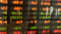 Pekan Ini, IHSG Hilang 430 Poin, Kapitalisasi Bursa Menguap Rp 496 T