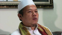 Dugaan Makar, Polisi Tahan Sekjen FUI