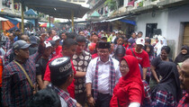 Kunjungi Rusun Sindang, Hasto: Warga Minta Pak Ahok Datang